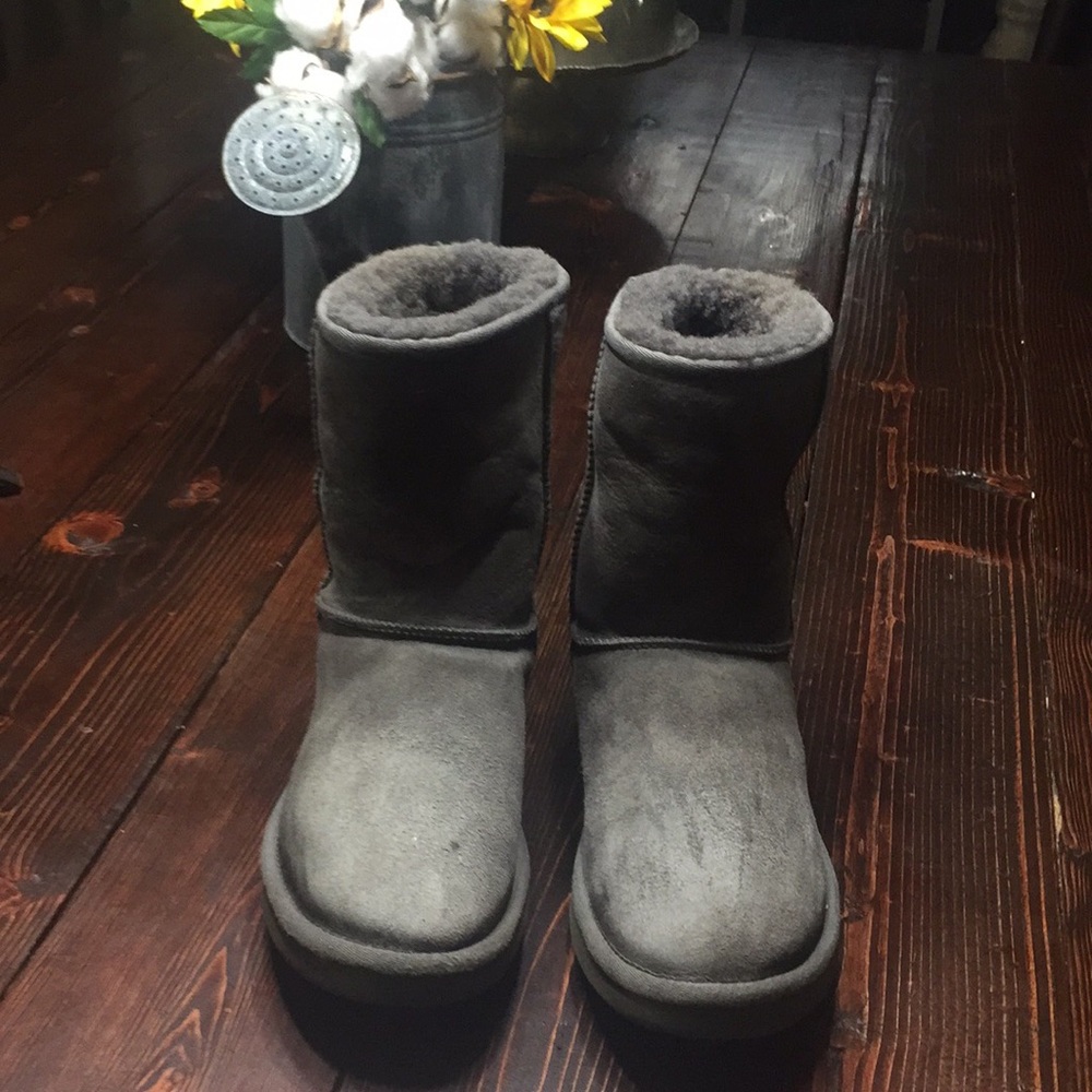 Ugg boots size 10